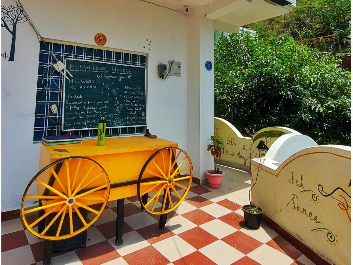 Hobbit House Hostel Rishīkesh Exterior foto